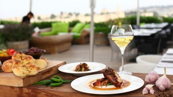 רופטופ ירושלים מסעדת הגג של מלון ממילא מסעדה בשרית כשרה בירושלים