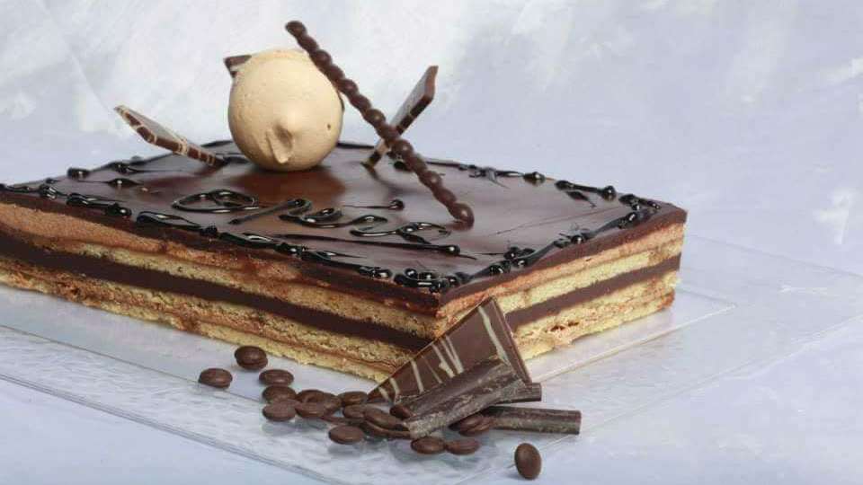 Pastel Paris פסטל פריז קונדיטוריה כשרה למהדרין באשקלון עוגת שוקולד שכבות