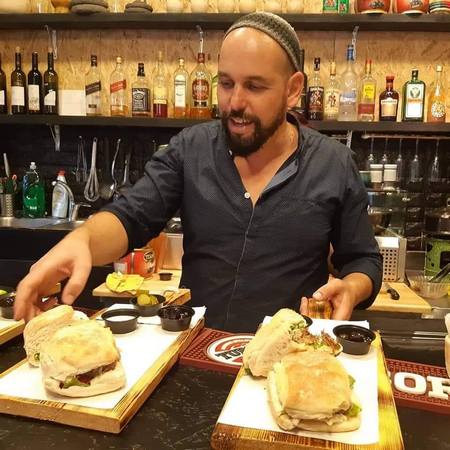 מסעדה חדשה של יהוידע נזרי בוגר מאסטר שף אוכל רחוב כשר למהדרין בירושלים